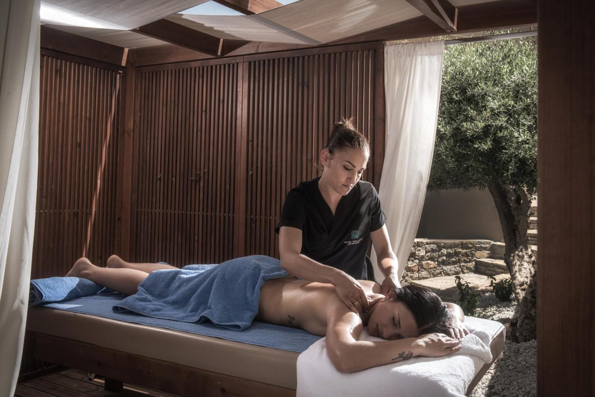 Infinity Exclusive & - Adults Only 5*
