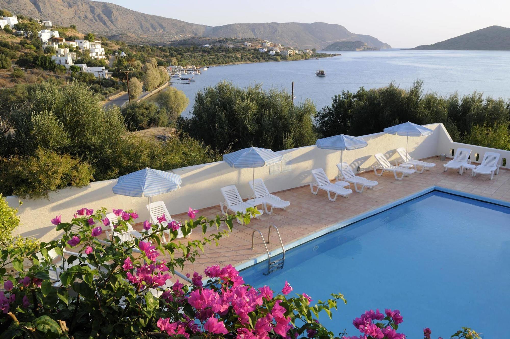 Infinity Exclusive & - Adults Only 5*